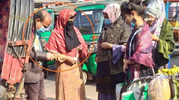 বরিশাল নগরীতে বেড়েছে মৌসুমি ভিক্ষুক