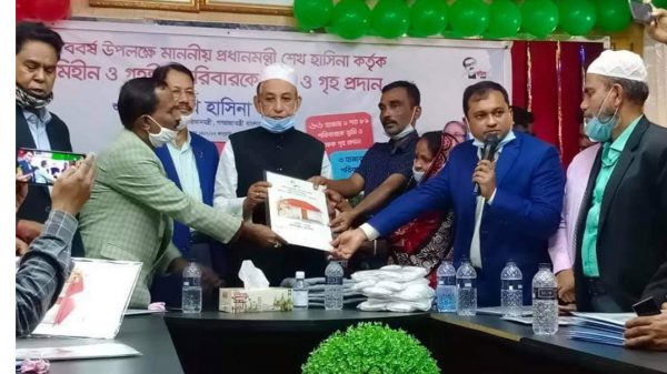 কলাপাড়া ৪৫০ পরিবার পেল প্রধানমন্ত্রীর উপহারের ঘর