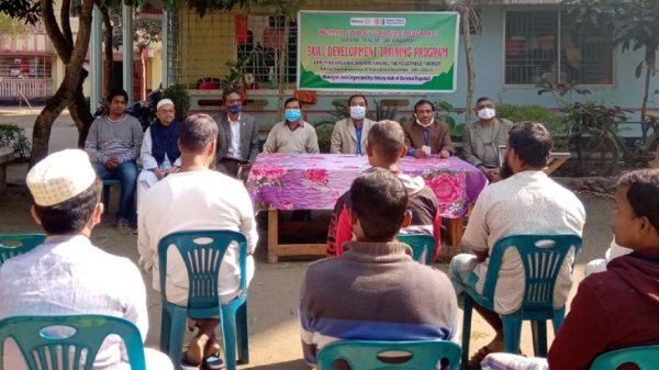 বরিশাল নগরীতে সবজি ফসলে জৈব পদ্ধতি ব্যবহার শীর্ষক কৃষকদের উঠান বৈঠক