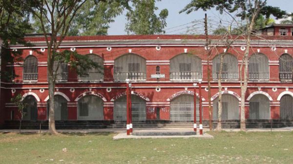বরিশাল বিএম কলেজ শিক্ষার্থীদের আন্দোলন প্রত্যাহার
