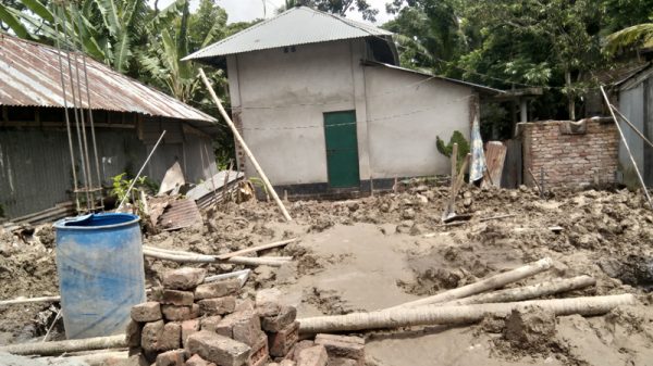 মুলাদীতে আদালতের নিষেধাজ্ঞা অমান্য করে জোড়পূর্বক জমি দখল করে বহুতল ভবন নির্মানের অভিযোগ