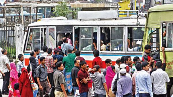 জ্বালানি তেল ডিজেলের দাম বৃদ্ধিতে বাসের ভাড়া বাড়ার শঙ্কা তৈরি