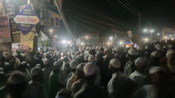 ফয়জুল করীমের ওপর হামলার প্রতিবাদে শরীয়তপুরে বিক্ষোভ