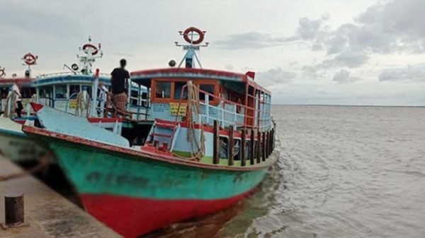 ১০ অঞ্চলের নদীবন্দরে এক নম্বর সংকেত